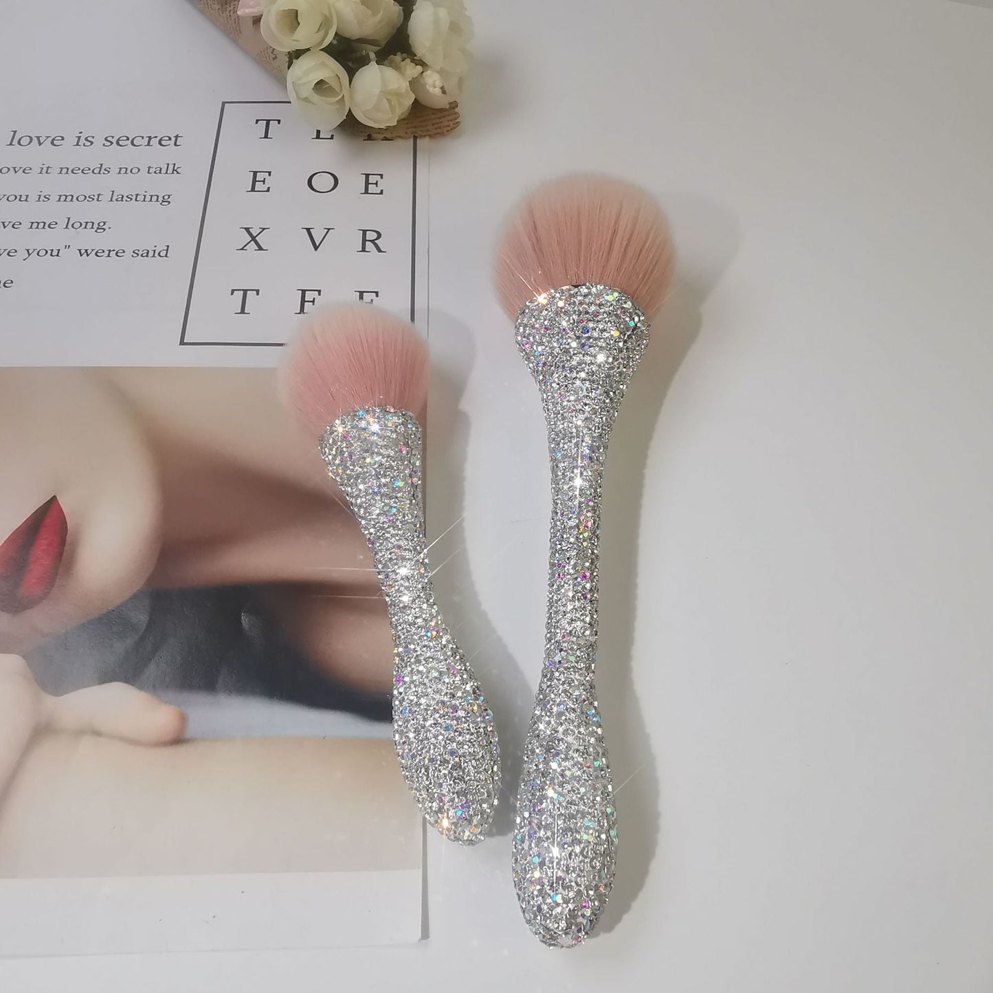 Rynx | Diamond-Studded Mini Small Waist Makeup Brush Simple Beauty Tool