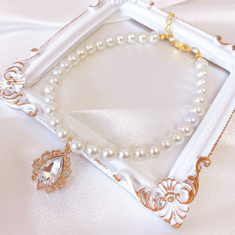 Rynx | Adjustable Pearl Pet Collar with Rhinestone Charm for Cats and Dogs