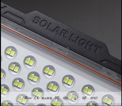 Rynx | Smart Solar LED Floodlight with Wireless Camera + Solar Panel + Optical Lens