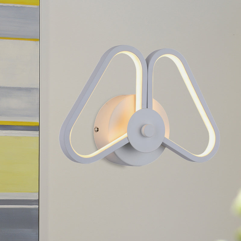 Rynx | Metallic Double Triangle Scone Light Simplicity White/Black LED Wall Light Idea in White/Warm Light