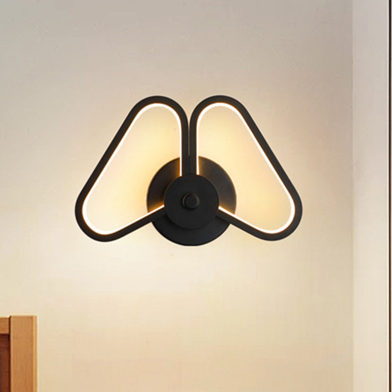 Rynx | Metallic Double Triangle Scone Light Simplicity White/Black LED Wall Light Idea in White/Warm Light