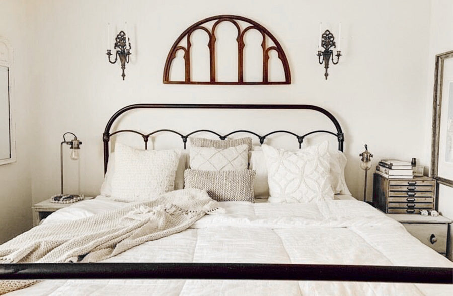 Rynx | Arch window frame relic
