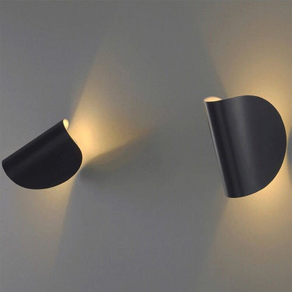 Rynx | Eveline Modern Geometric LED Wall Lamp - 4 Colors Indoor/Outdoor Metal