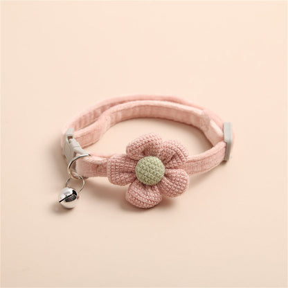 Rynx | Adjustable Cat Collar with Cute Flower and Bell