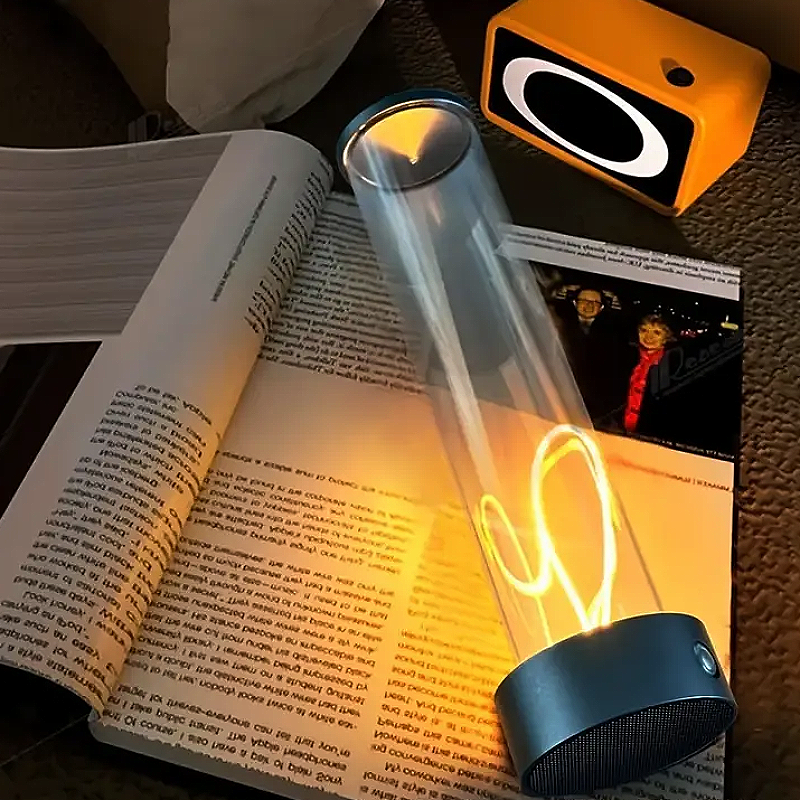 Rynx | LED Magnetic Light