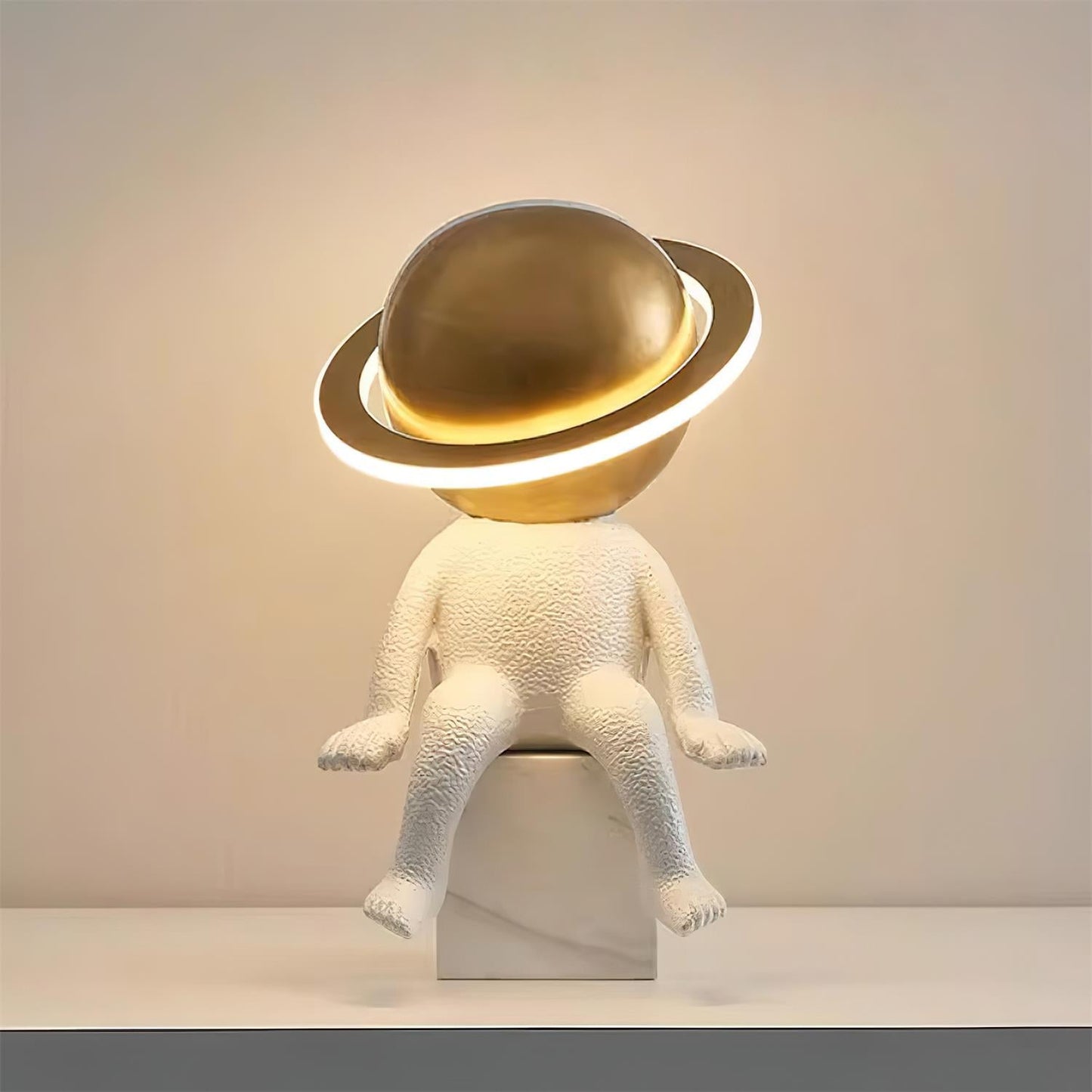 Rynx | Astronaut Table Lamp