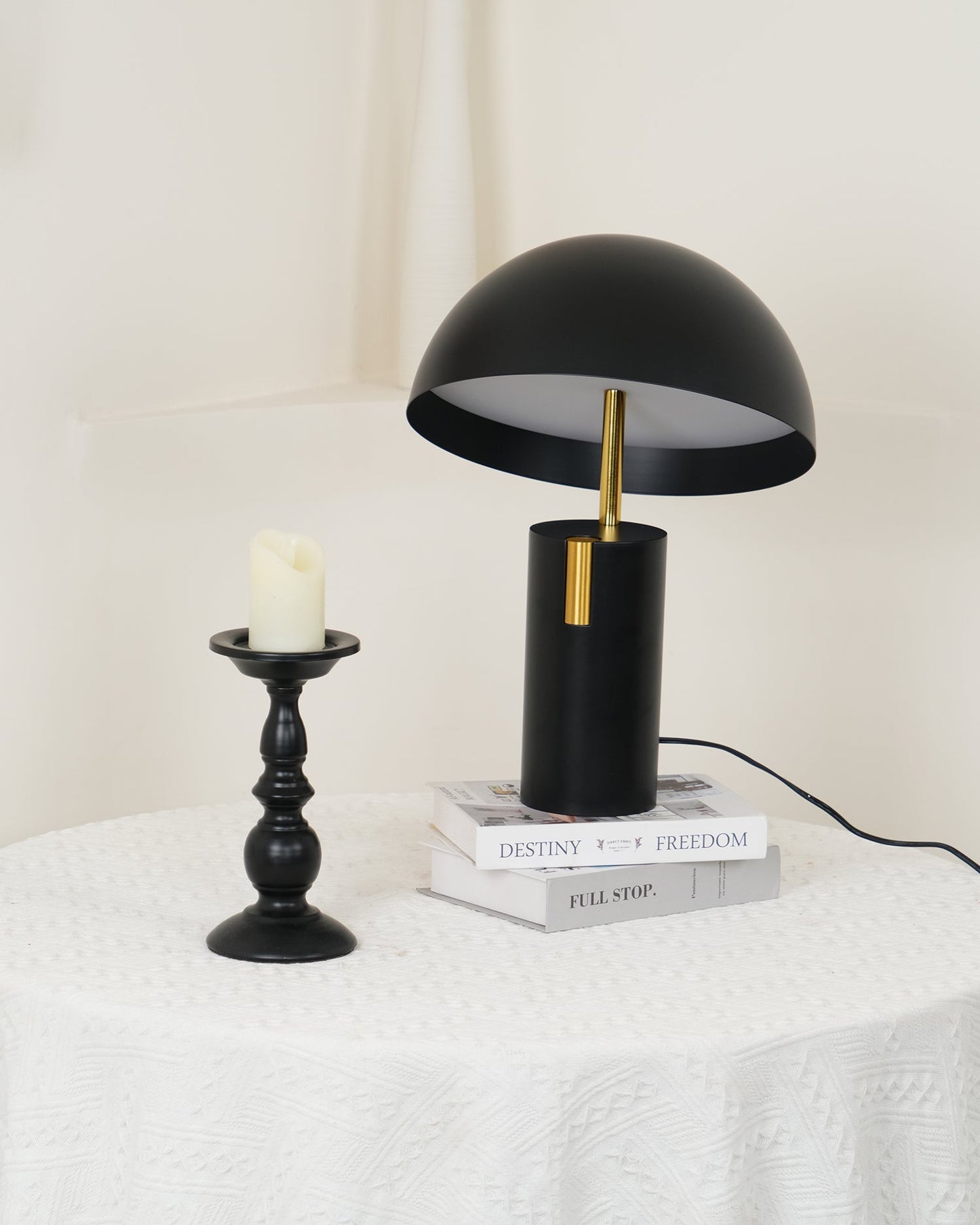 Rynx | Avo Table Lamp