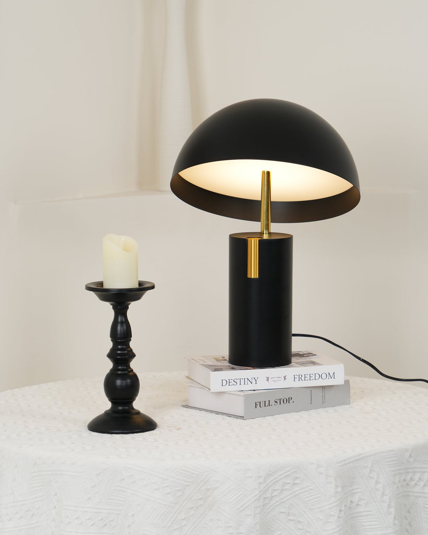 Rynx | Avo Table Lamp