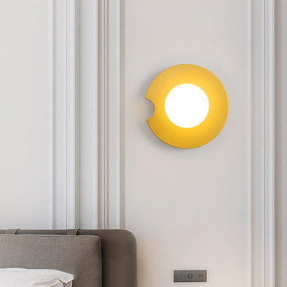 Rynx | Contemporary Scandinavian Geometric Circle Iron Glass 1-Light Wall Sconce Lamp for Living Room