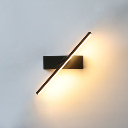 Rynx | Edge Modern Dimmable Wall Lamp Black/White Bedroom Metal Silicone