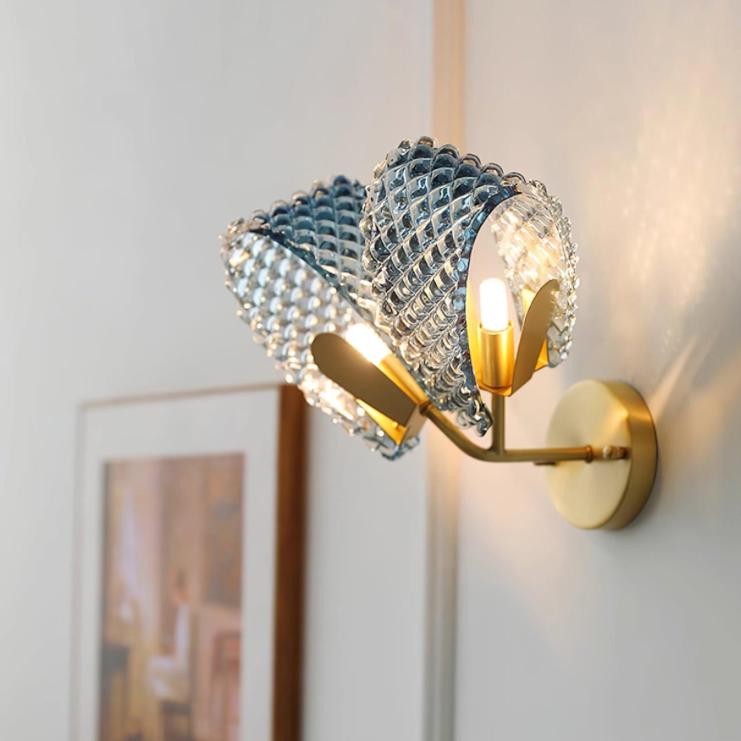 Rynx | Blue Ribbon Wall Lamp
