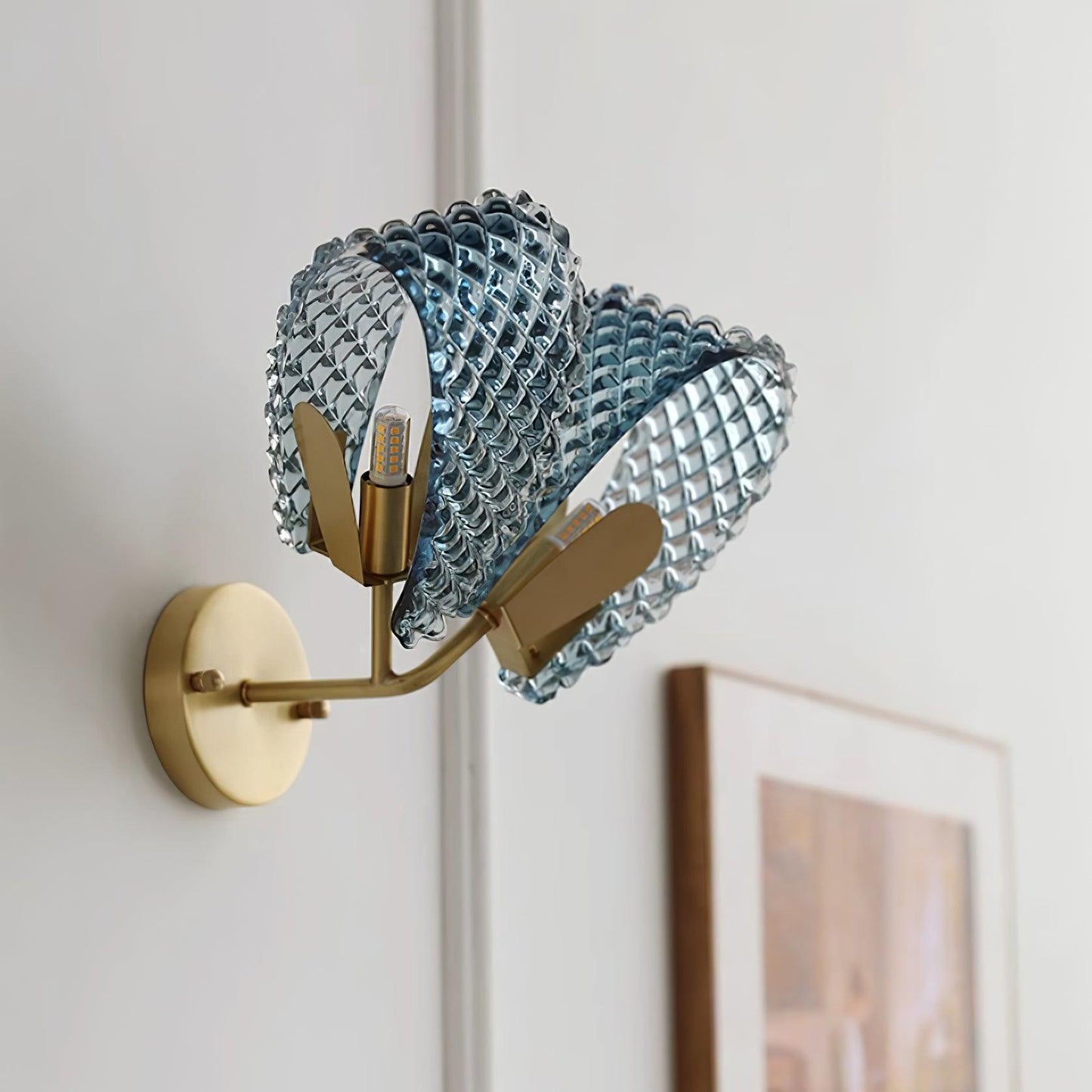 Rynx | Blue Ribbon Wall Lamp