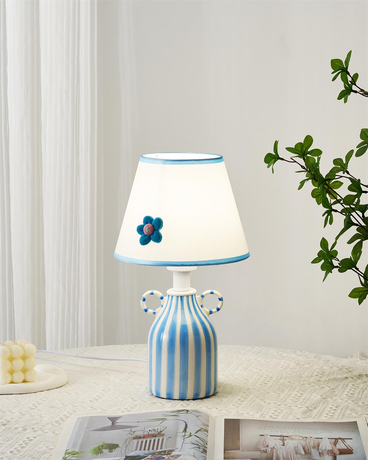 Rynx | Blumelo Table Lamp