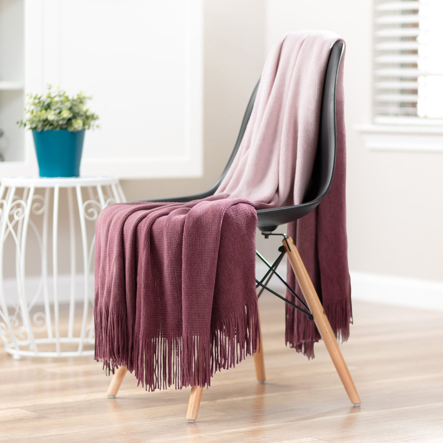 Rynx | Ombre Fringe Throw Blanket
