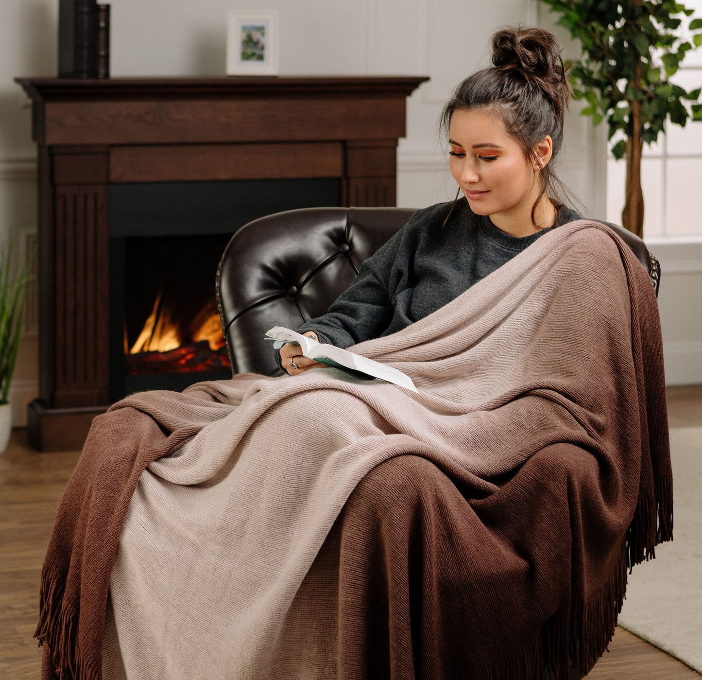 Rynx | Ombre Fringe Throw Blanket