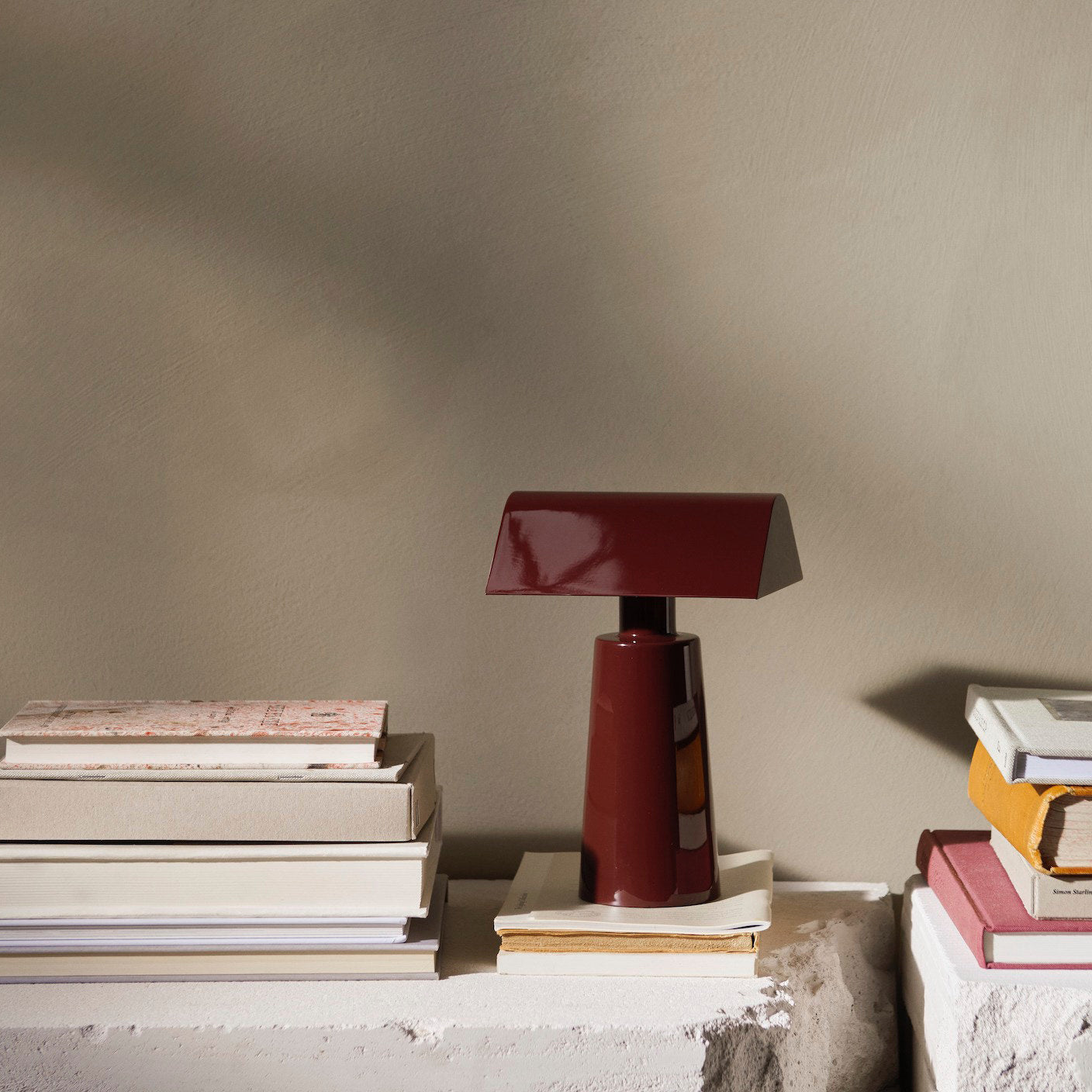 Rynx | Caret Table Lamp