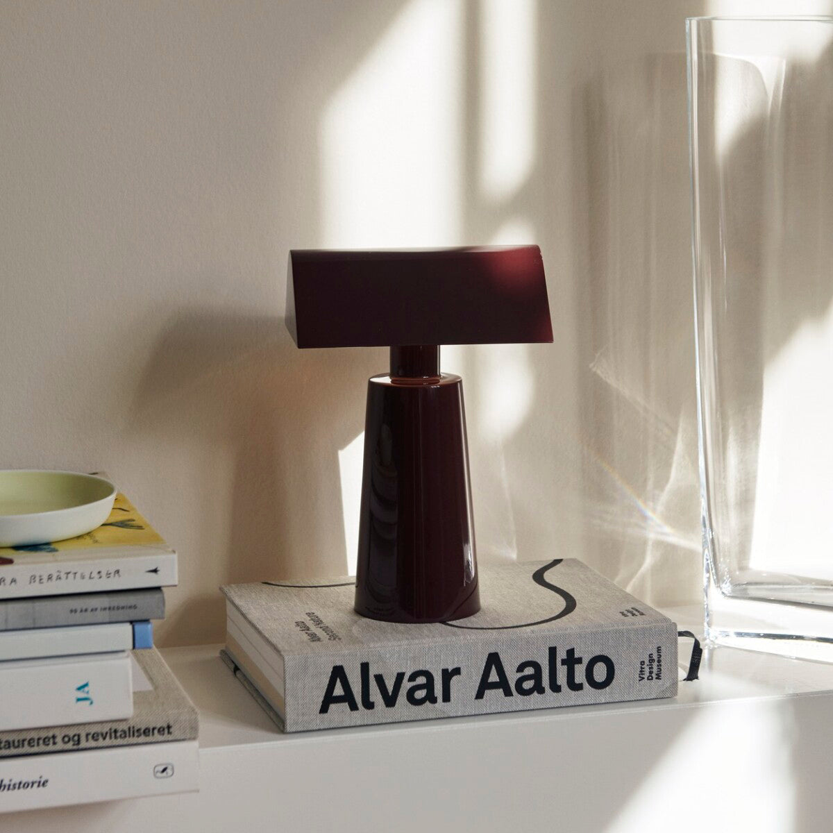 Rynx | Caret Table Lamp