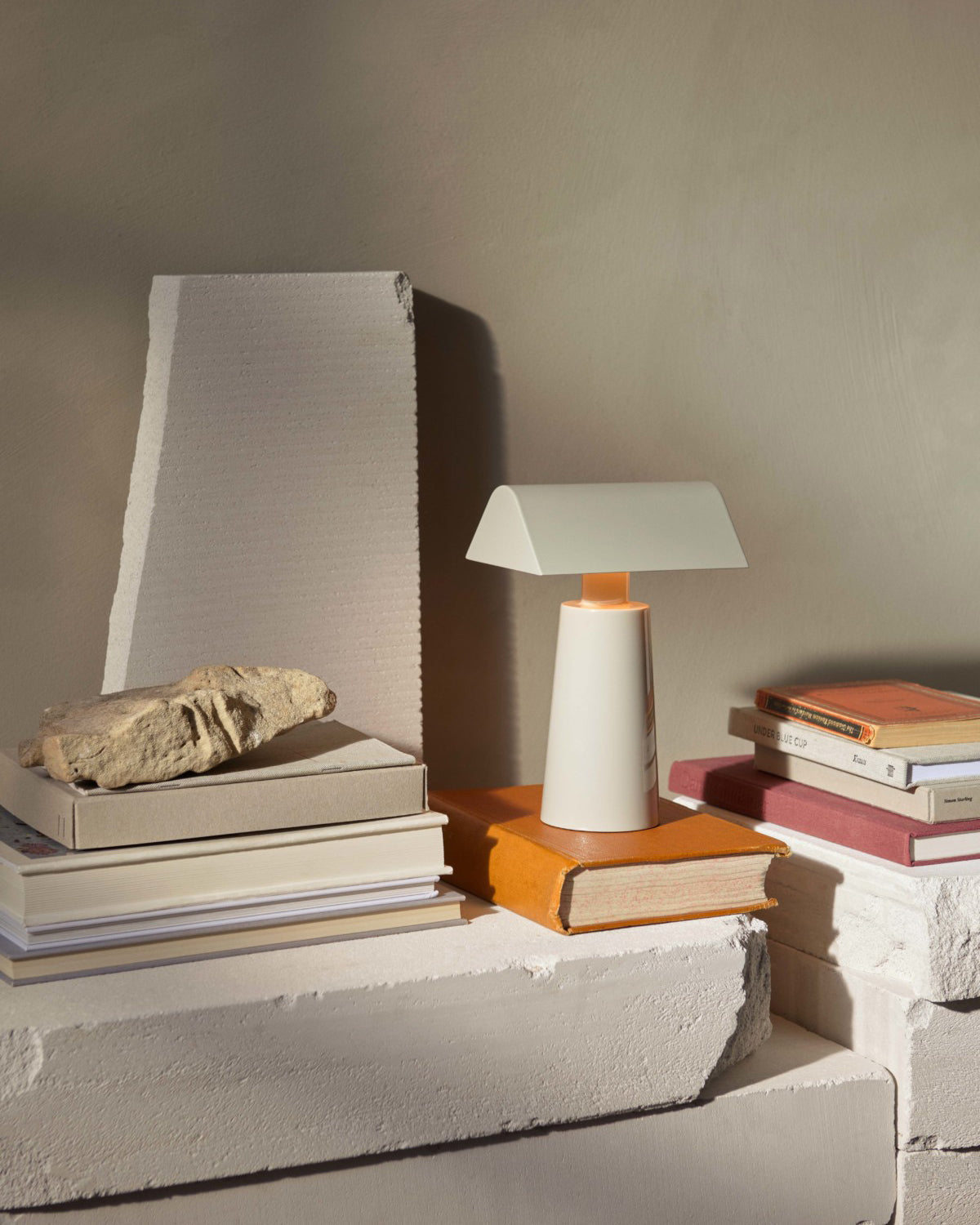 Rynx | Caret Table Lamp