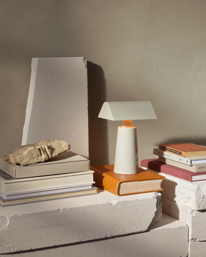 Rynx | Caret Table Lamp