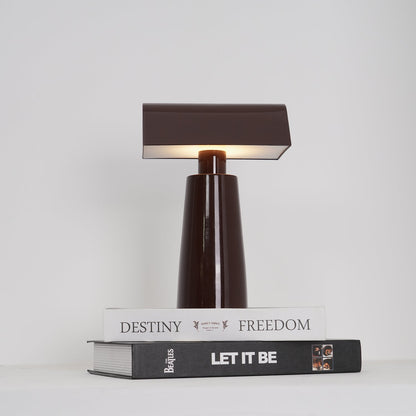 Rynx | Caret Table Lamp