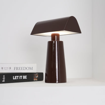 Rynx | Caret Table Lamp