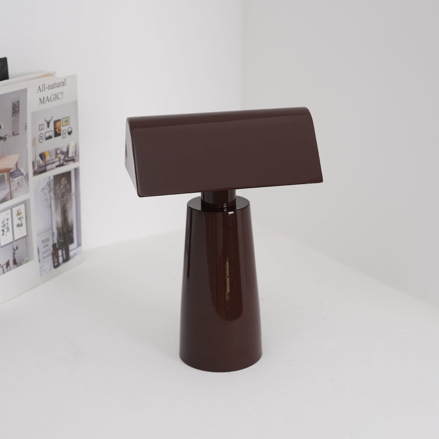 Rynx | Caret Table Lamp