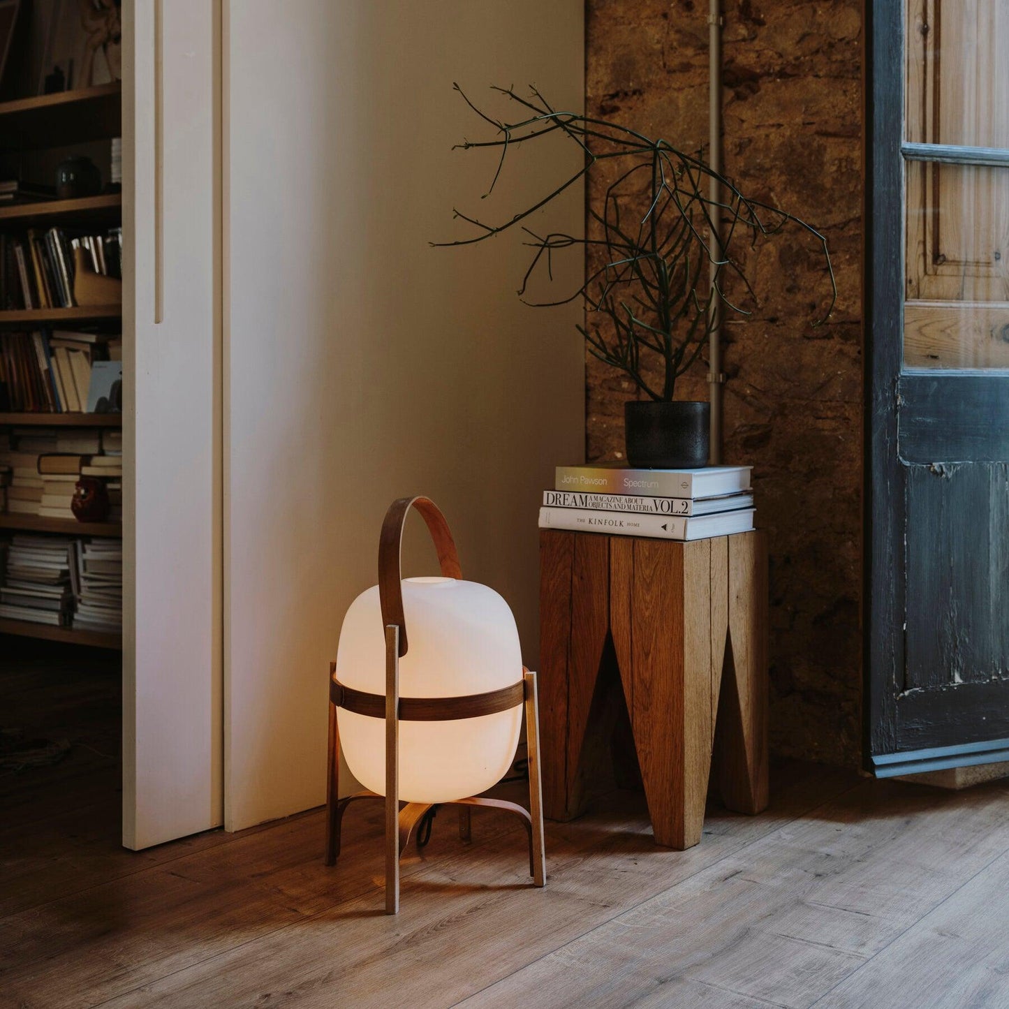 Rynx | Portable Lantern Glass Table Lamp