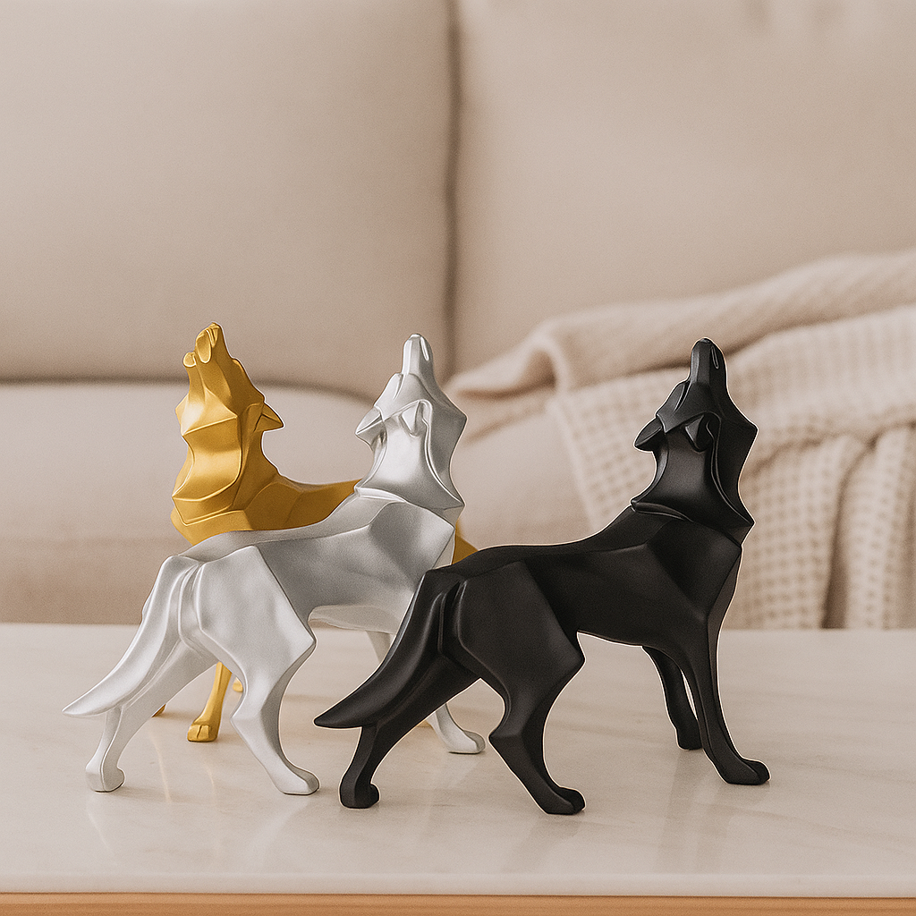 Rynx | LupoForm – Geometric Wolf Statue with Sharp-edged Design for Modern Spaces