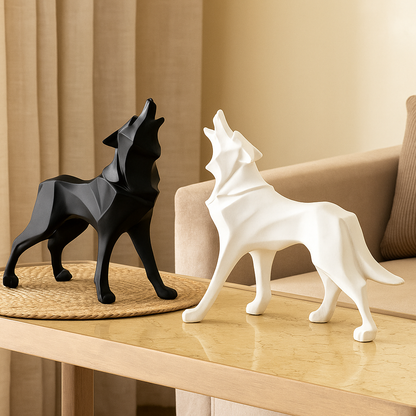 Rynx | LupoForm – Geometric Wolf Statue with Sharp-edged Design for Modern Spaces