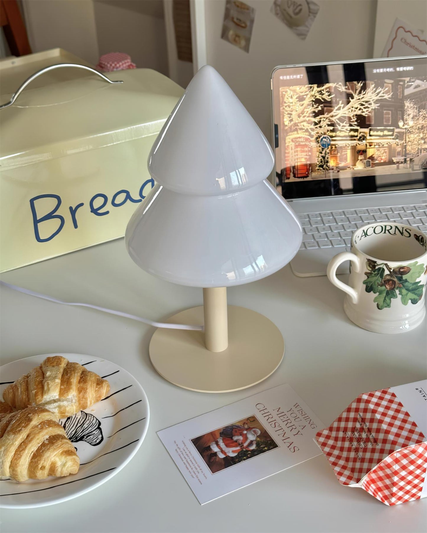 Rynx | Christmas Tree Table Lamp
