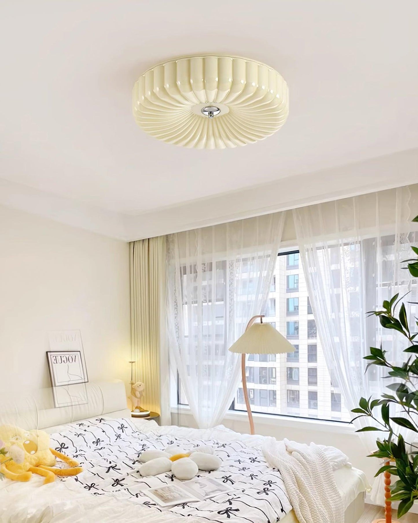 Rynx | Cream Kranos Ceiling Light