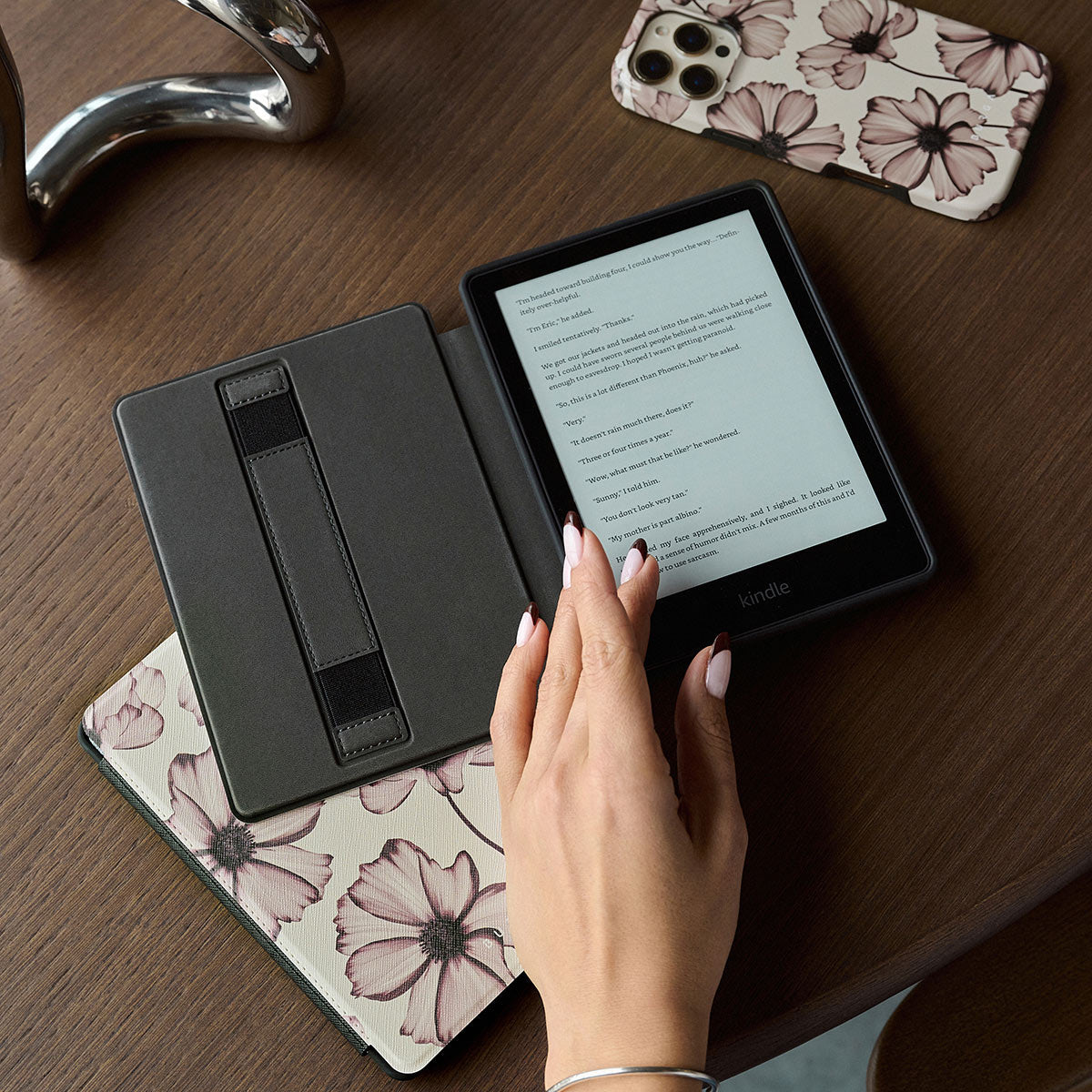 Rynx | Barely Yours - Kindle Paperwhite (11th gen) Case