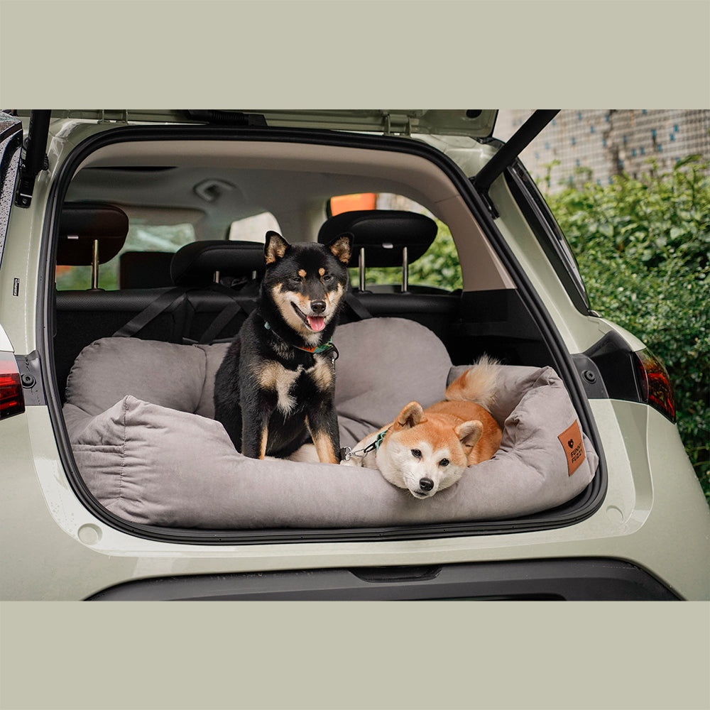 Rynx | Comfortable Dog Car Bed - RoadPaw