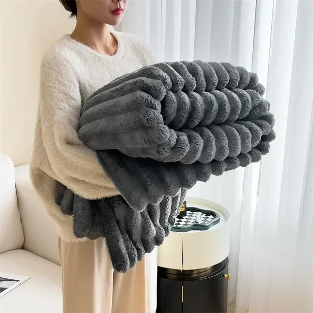 Rynx | LuxuraWrap Soft Plush Maxi Blanket