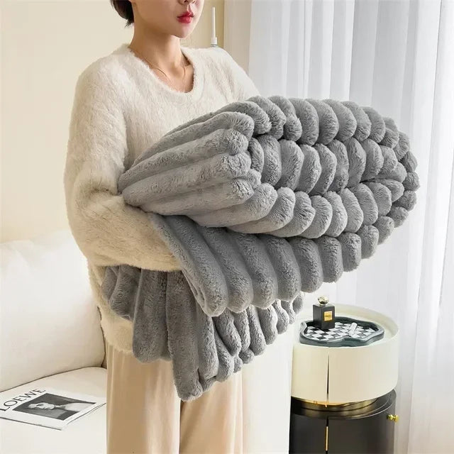 Rynx | LuxuraWrap Soft Plush Maxi Blanket