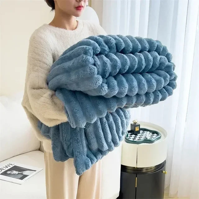 Rynx | LuxuraWrap Soft Plush Maxi Blanket
