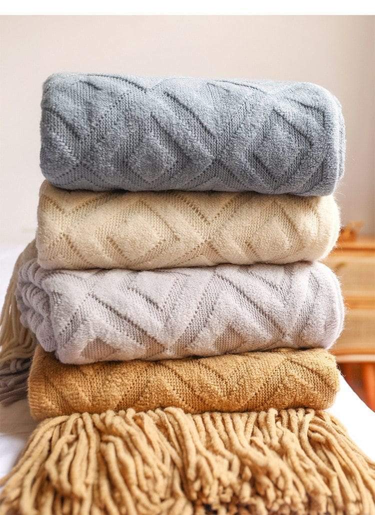 Rynx | Diamond-shaped Blanket