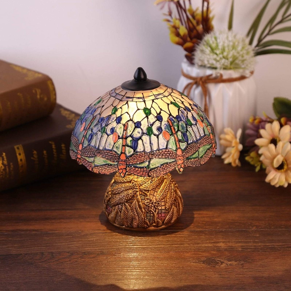 Rynx | - Vintage-Dragonfly-Lamp - Floral Elegance and Gentleness