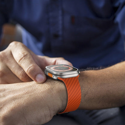 Rynx | For Apple Watch Series 8 45mm Carbon Fiber Magnetic Black Buckle Bracelet (Orange Grass)