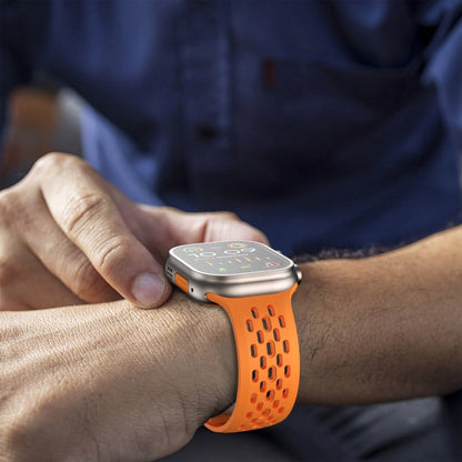 Rynx | For Apple Watch Series 8 45mm Oval Holes Fluororubber Watch Band (Orange)