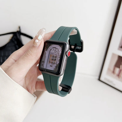 Rynx | For Apple Watch Series 9 45mm Magnetic Square Buckle Silicone Watch Strap (Pine Green)