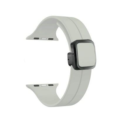 Rynx | For Apple Watch Series 9 45 mm Magnetic Square Buckle Silicone Watch Band (Starlight)
