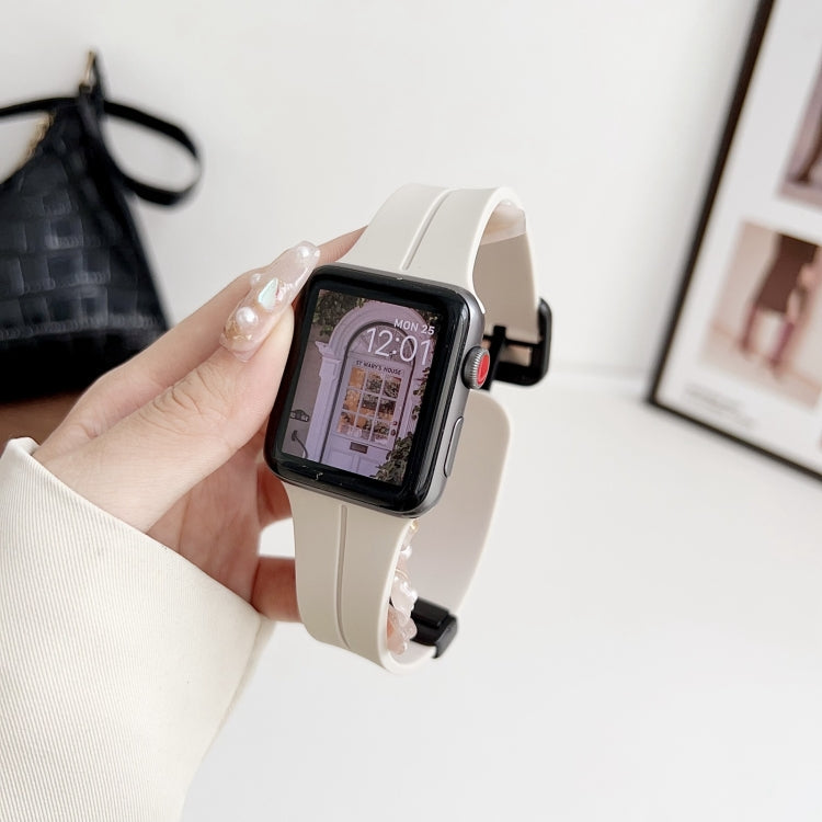 Rynx | For Apple Watch Series 9 45 mm Magnetic Square Buckle Silicone Watch Band (Starlight)