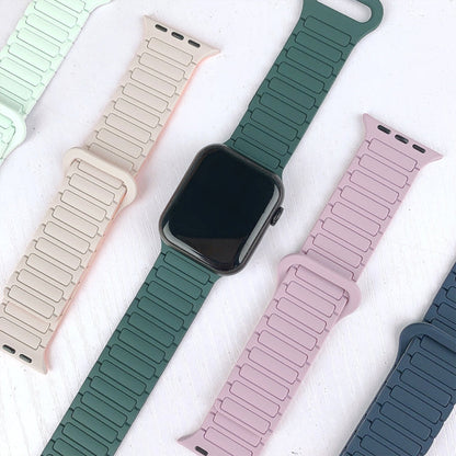 Rynx | For Apple Watch Series 4 44mm I-shaped Magnetic Silicone Strap (Black Orange)