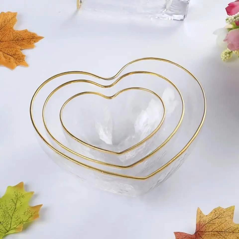 Rynx | 3-piece heart-shaped glass dish