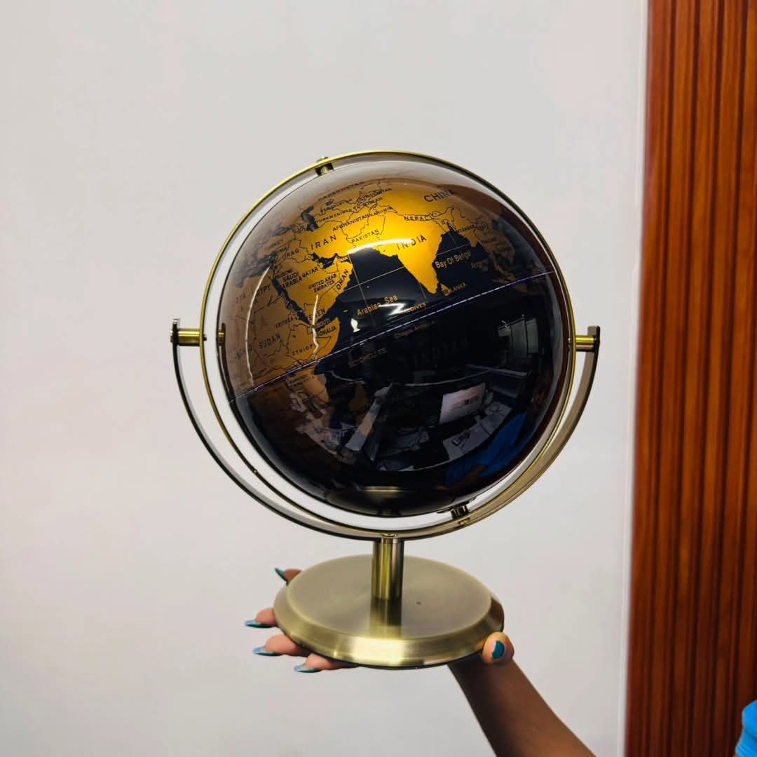 Rynx | Desktop Globe