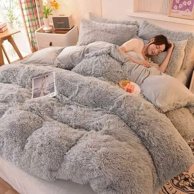 Rynx | 6-pc. Plush Bedding Set