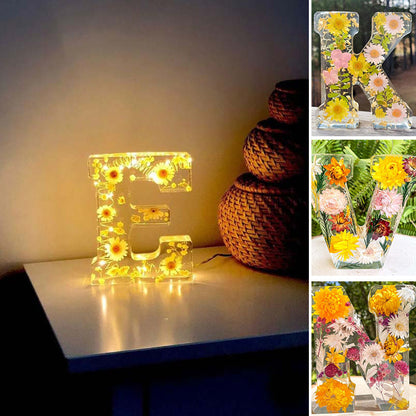Rynx | Night light made of resin with floral pattern
