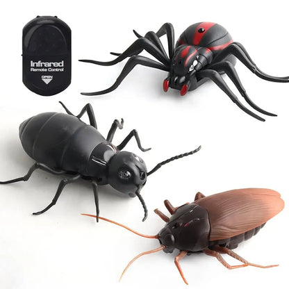 Rynx | Remote-controlled Cockroach – Realistic Crawling Effect with Glowing Eyes