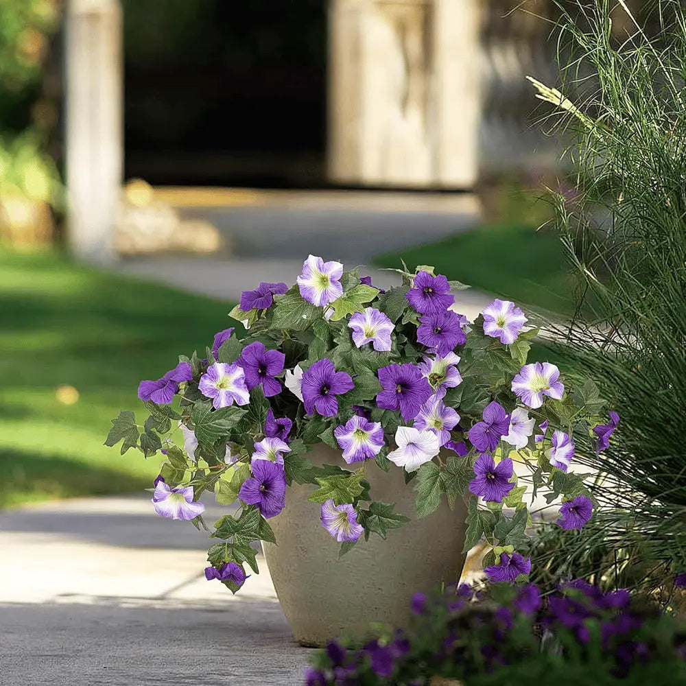Rynx | Spring-like Artificial Petunias made of Silk